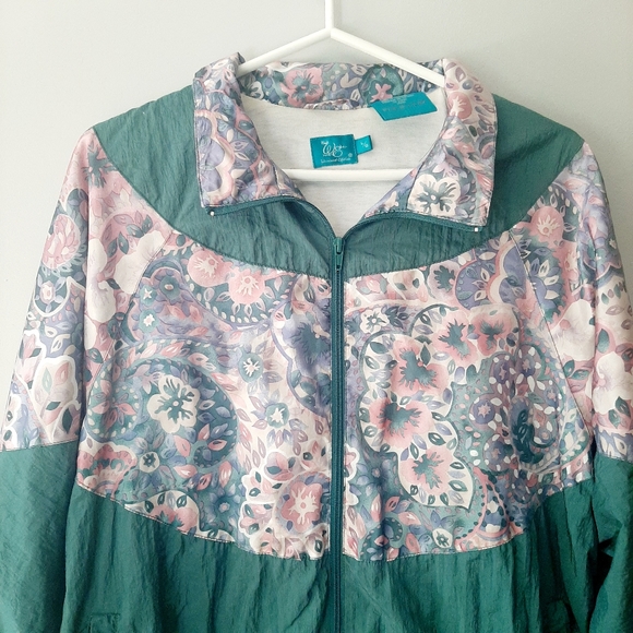 Vintage windbreaker track jacket - Picture 4 of 8